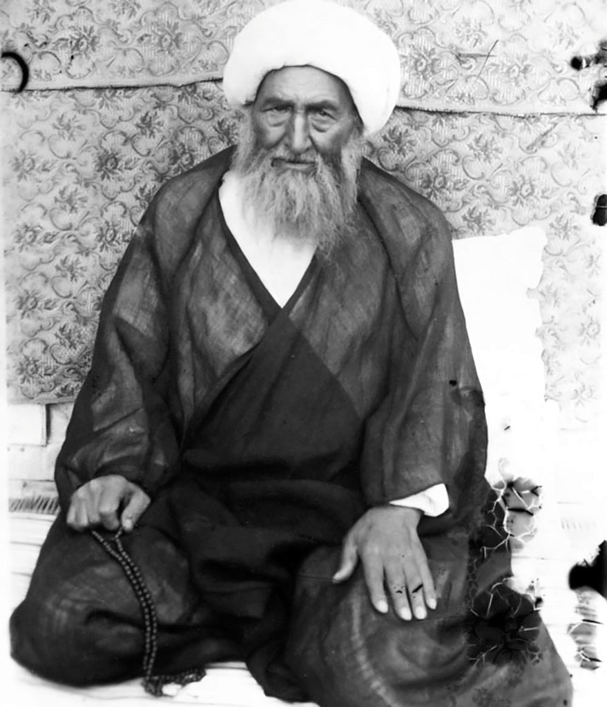 Baha al-Din Amili: Thou art the dweller of every house